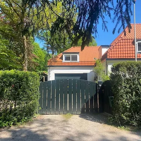 Villa Modern Forest - Q4 24 Long Term Available Naarden